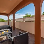 House K&l