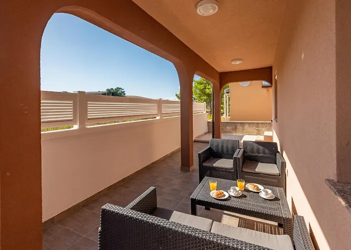 House K&l Holiday home Vir